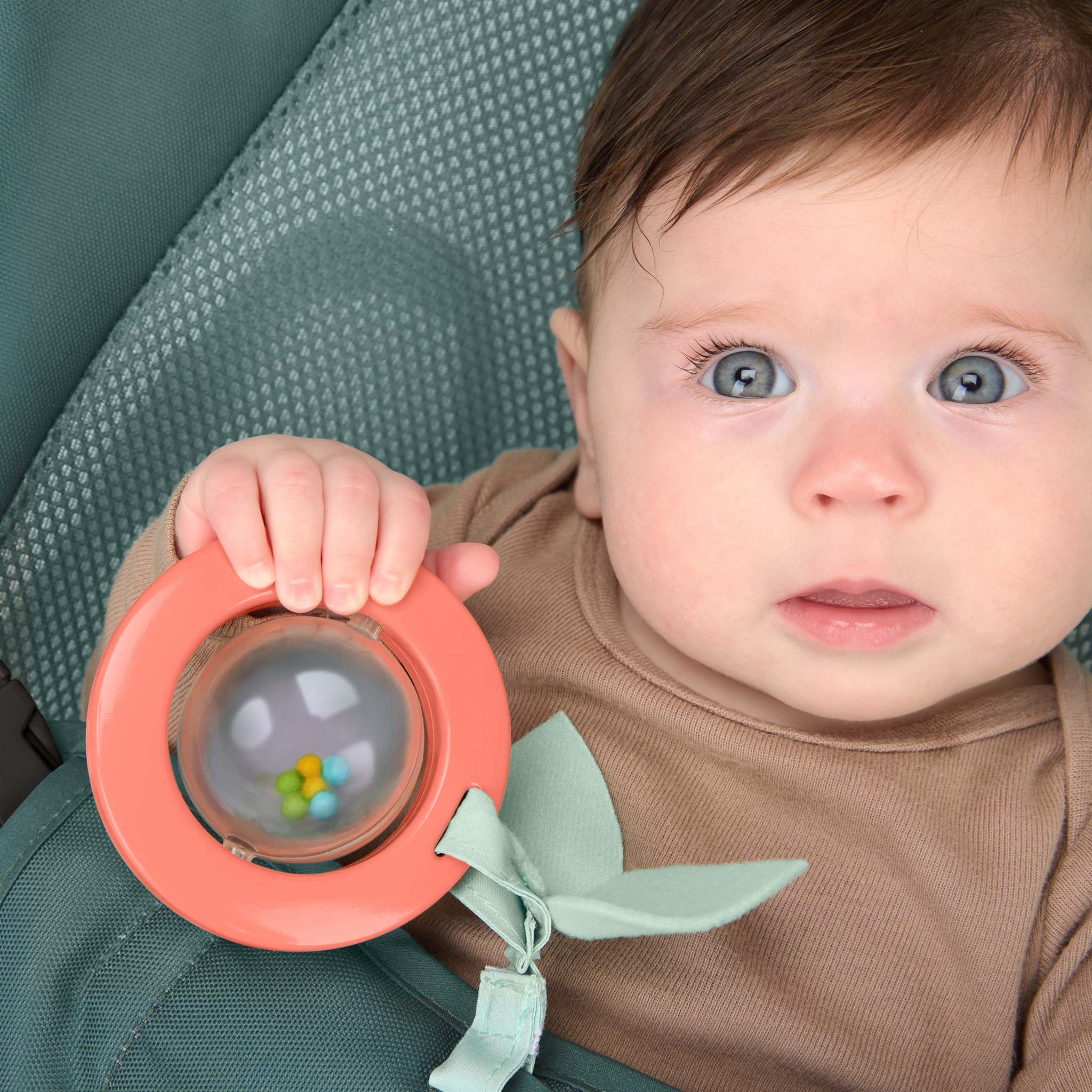 Lightweight Stow & Go Compact Folding Bouncer with removable rattle and CalmTouch Vibe-Pod for baby comfort and easy portability
