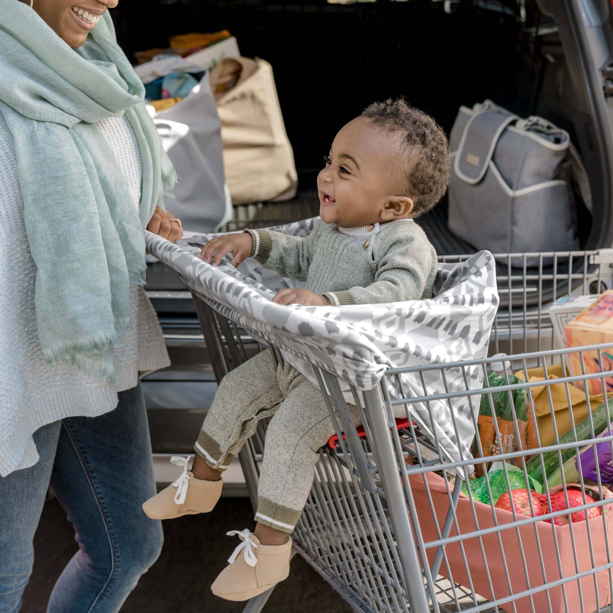 Ingenuity Good to Go 4-in-1 multi-use nursing cover and infinity scarf for baby privacy and protection
